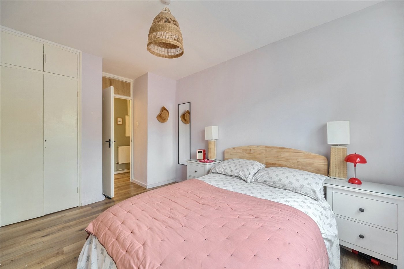 1 bedroom property for sale in London | Robinson Jackson