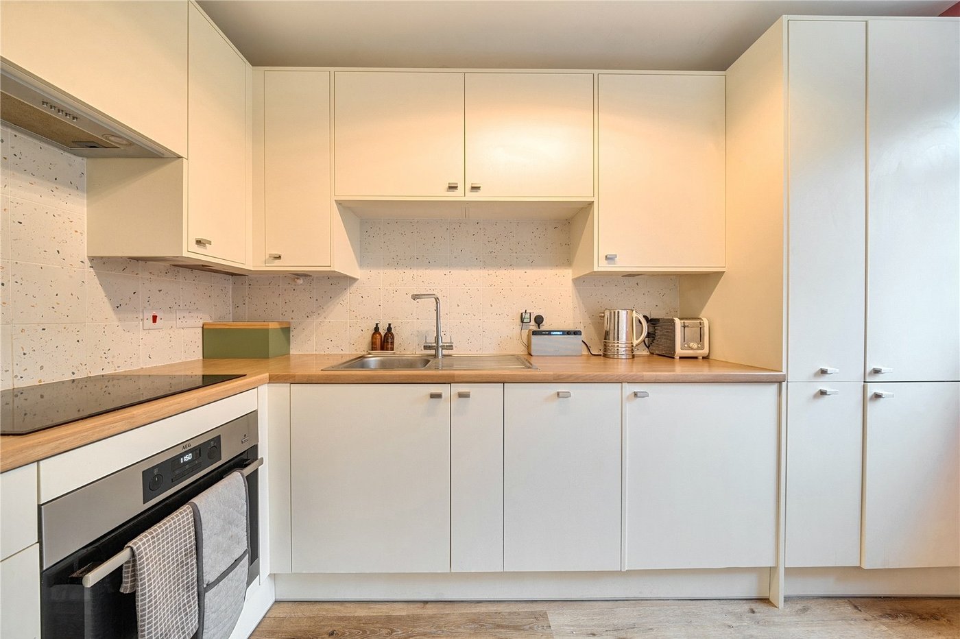 1 bedroom property for sale in  | Robinson Jackson