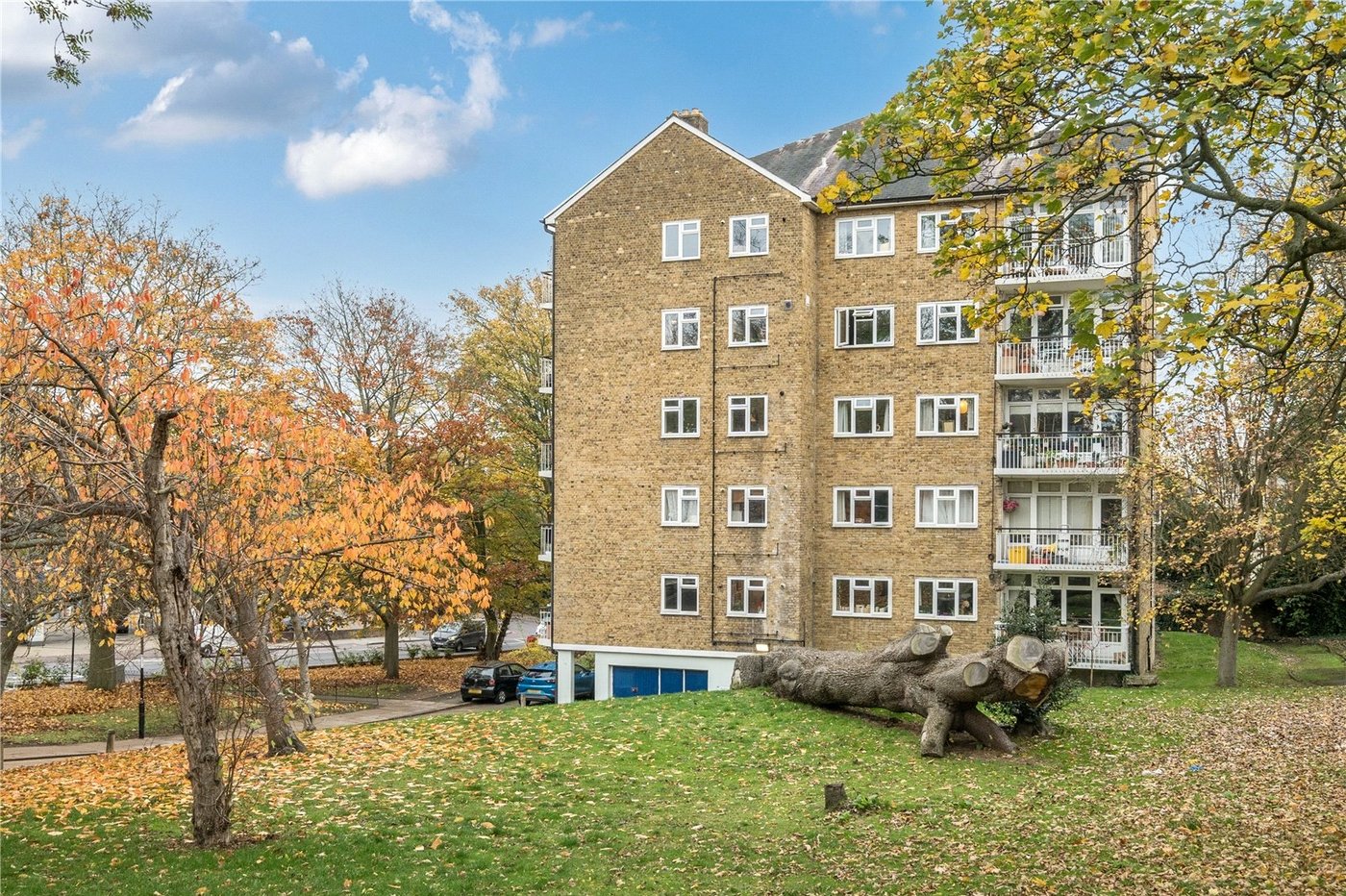 1 bedroom property for sale in  | Robinson Jackson