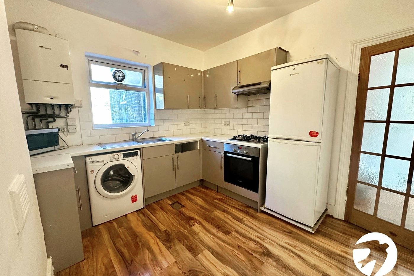 3 bedroom house for sale in London | Robinson Jackson
