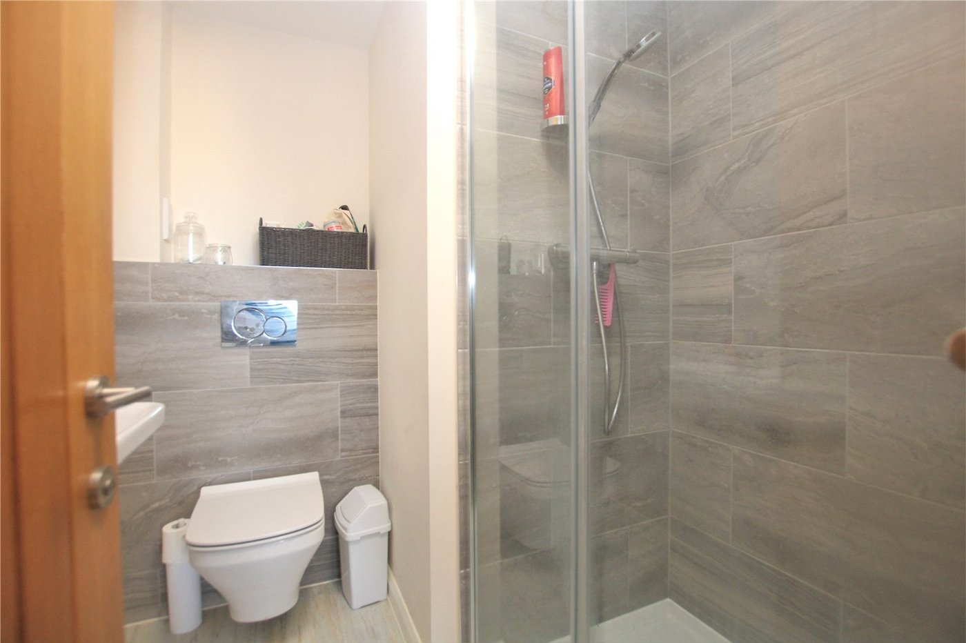 2 bedroom property for sale in New Eltham | Robinson Jackson