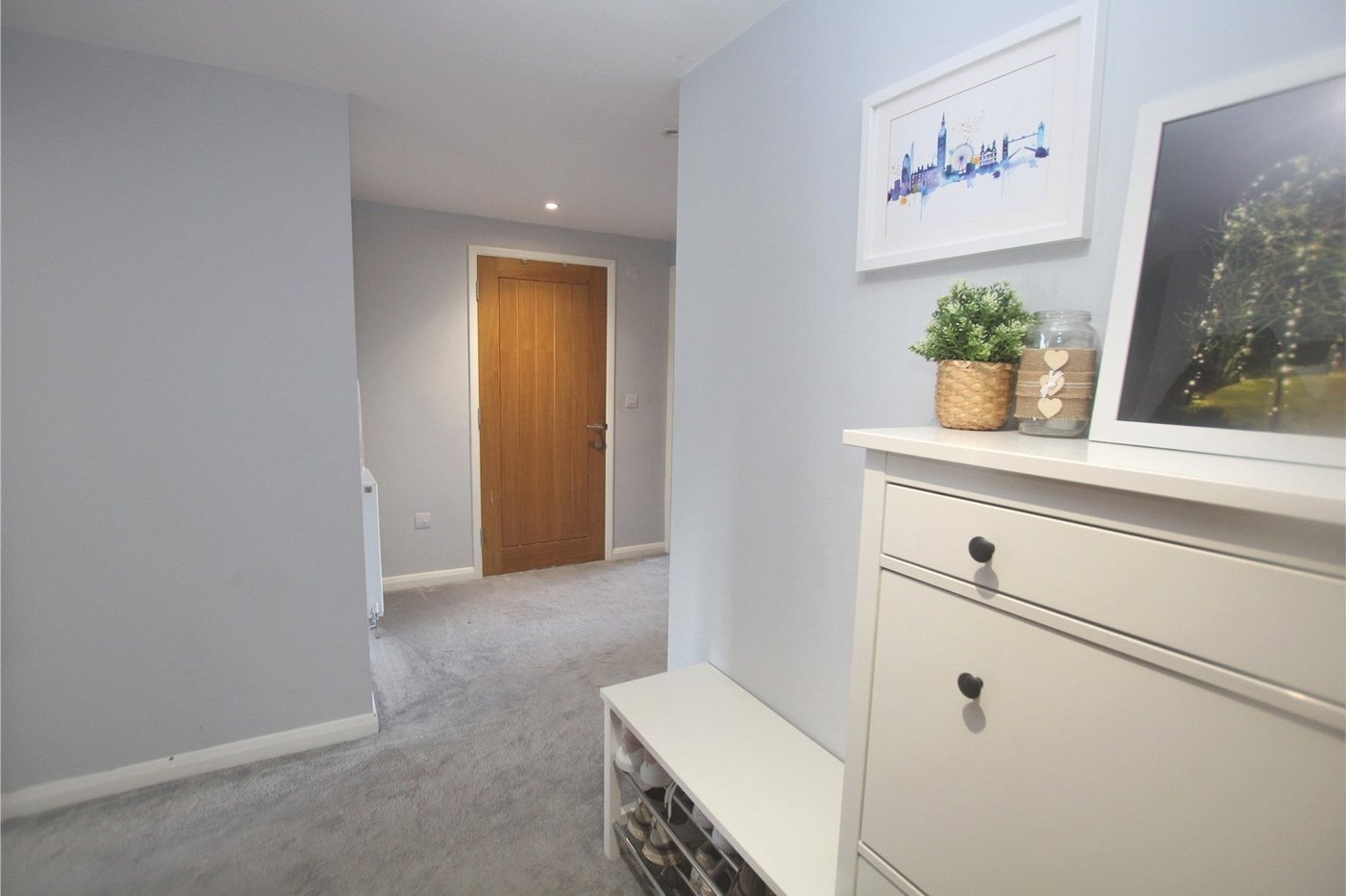2 bedroom property for sale in New Eltham | Robinson Jackson