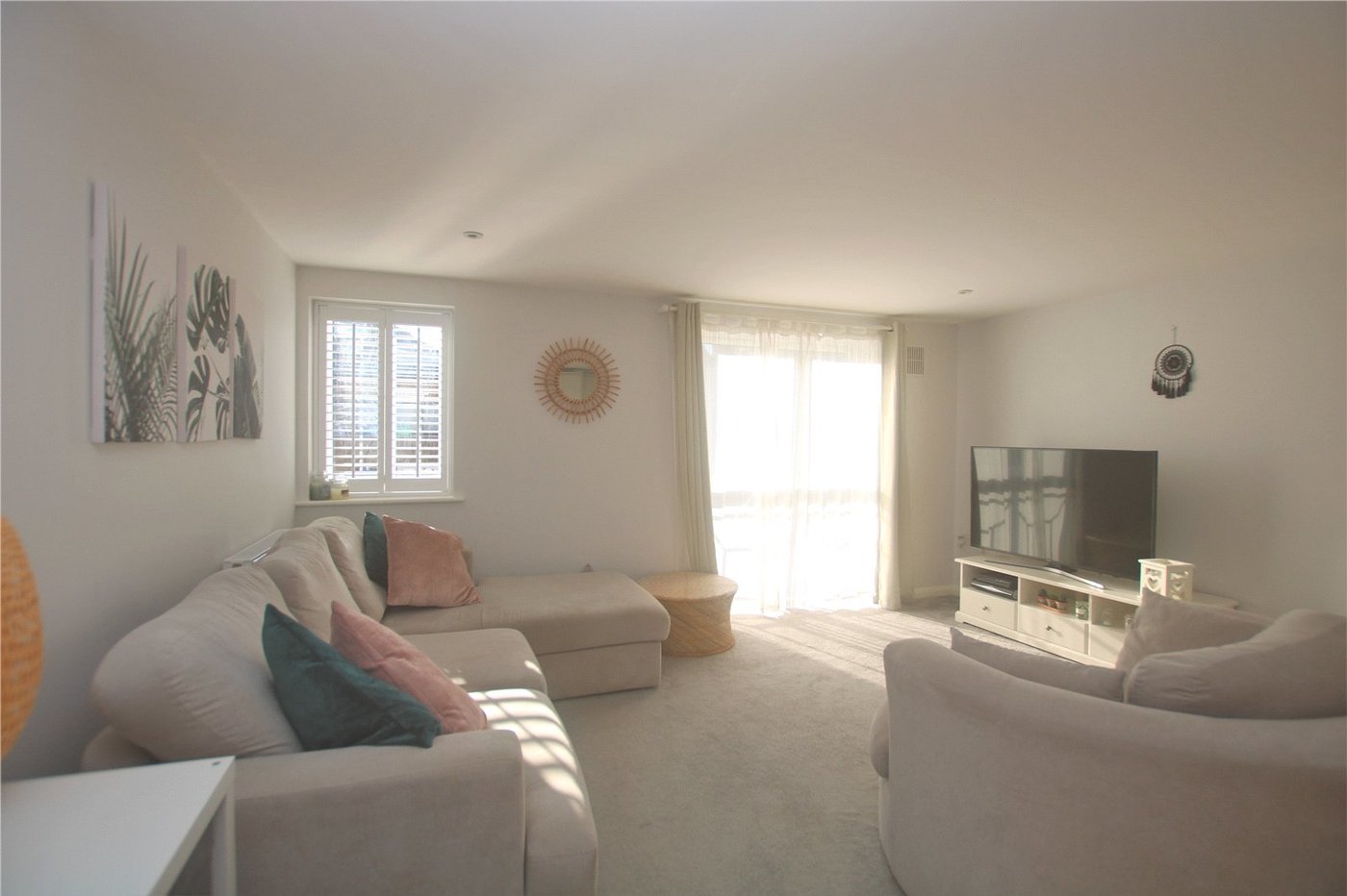 2 bedroom property for sale in New Eltham | Robinson Jackson