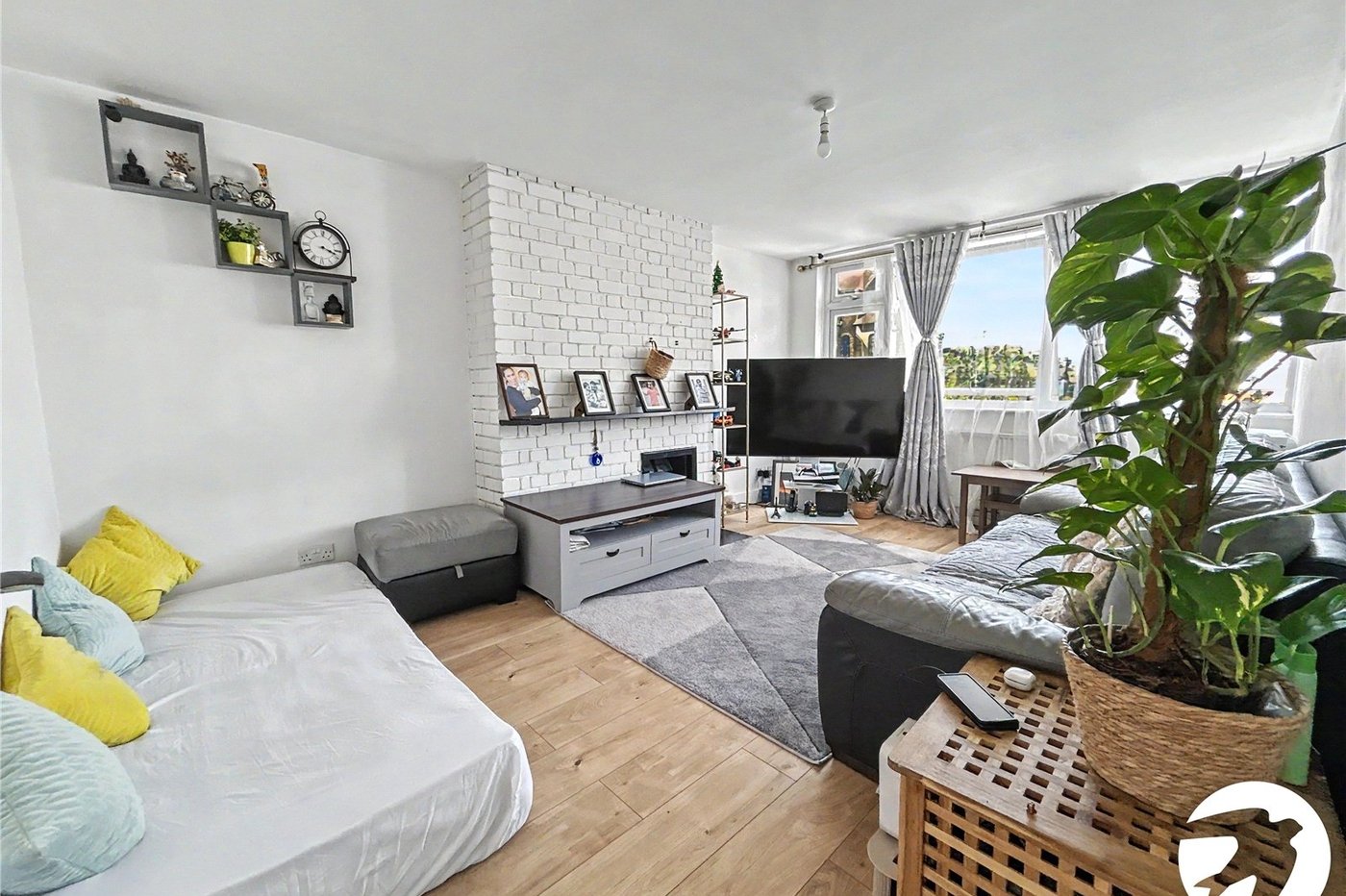 1 bedroom property for sale in Main Road | Robinson Jackson