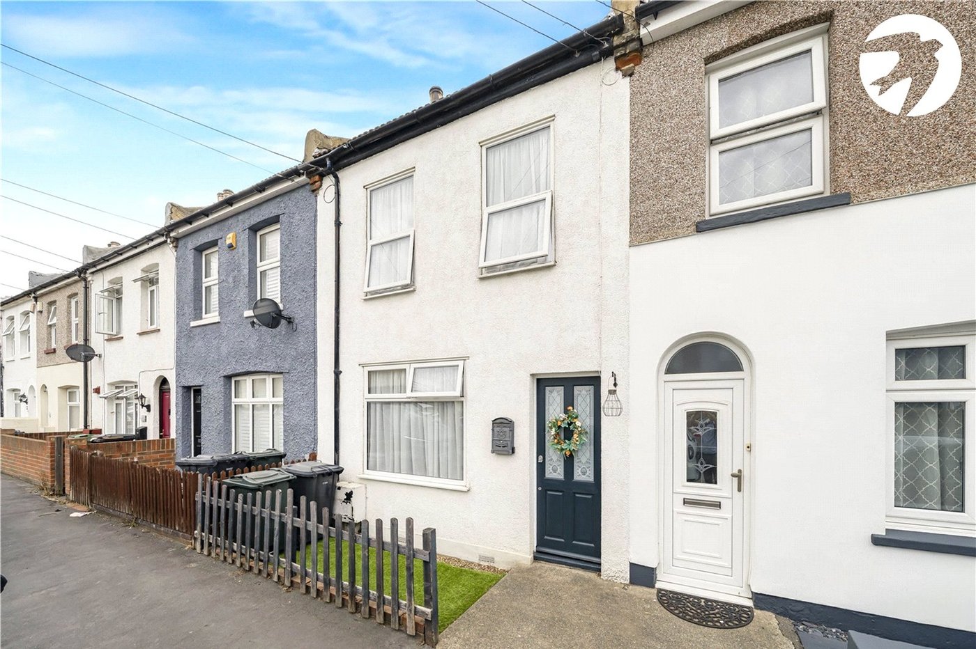 2 bedroom house for sale in Greenhithe | Robinson Jackson