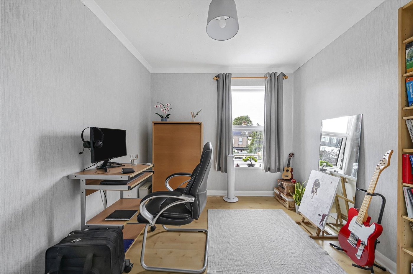 2 bedroom house for sale in Greenhithe | Robinson Jackson
