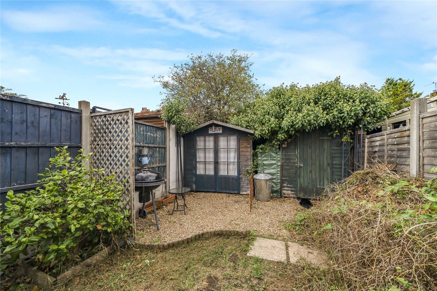 2 bedroom house for sale in Greenhithe | Robinson Jackson