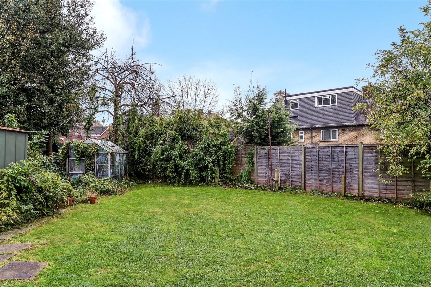 2 bedroom property for sale in Eltham | Robinson Jackson
