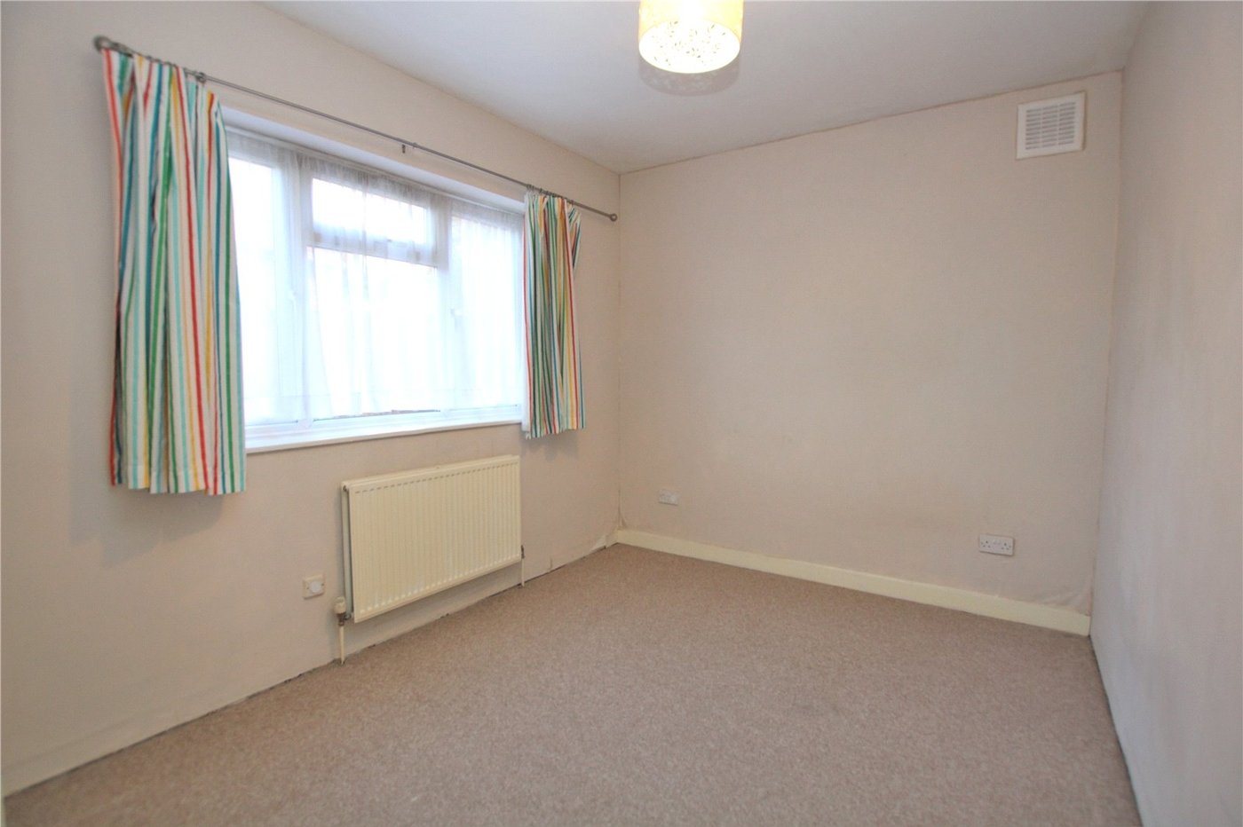 2 bedroom property for sale in Eltham | Robinson Jackson