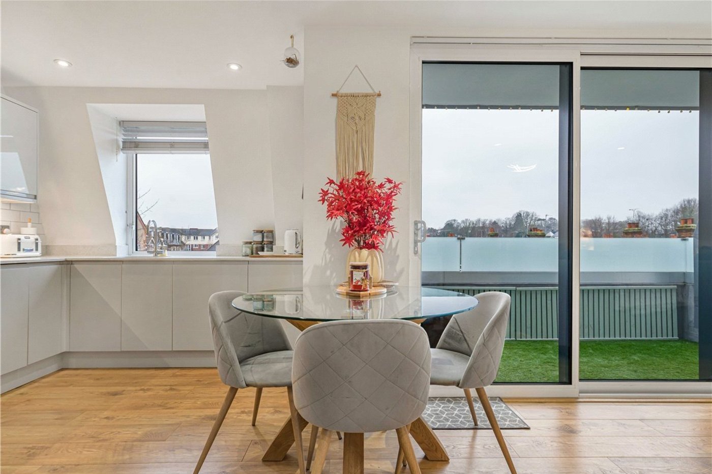 2 bedroom property for sale in Orpington | Robinson Jackson