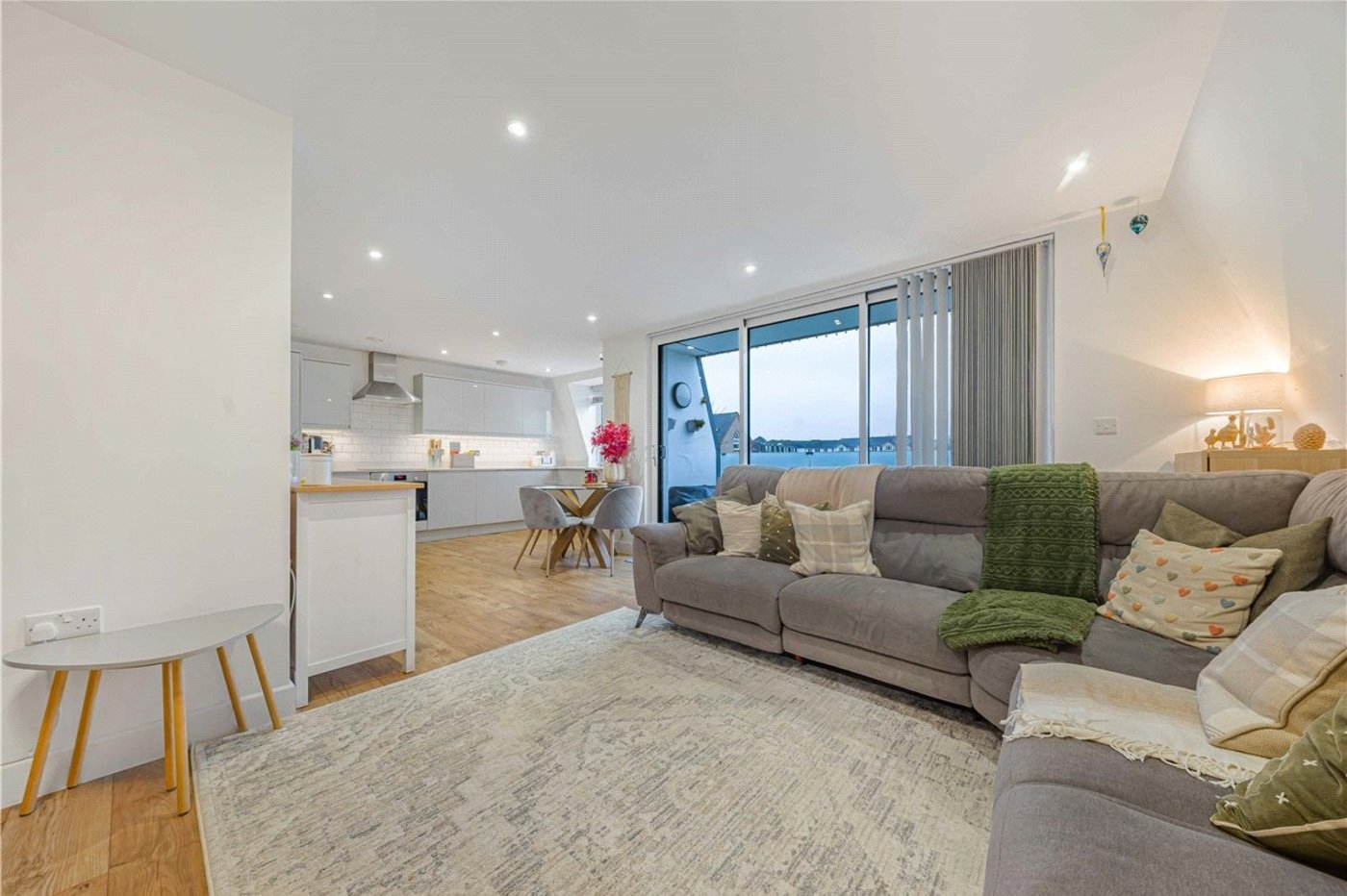 2 bedroom property for sale in Orpington | Robinson Jackson