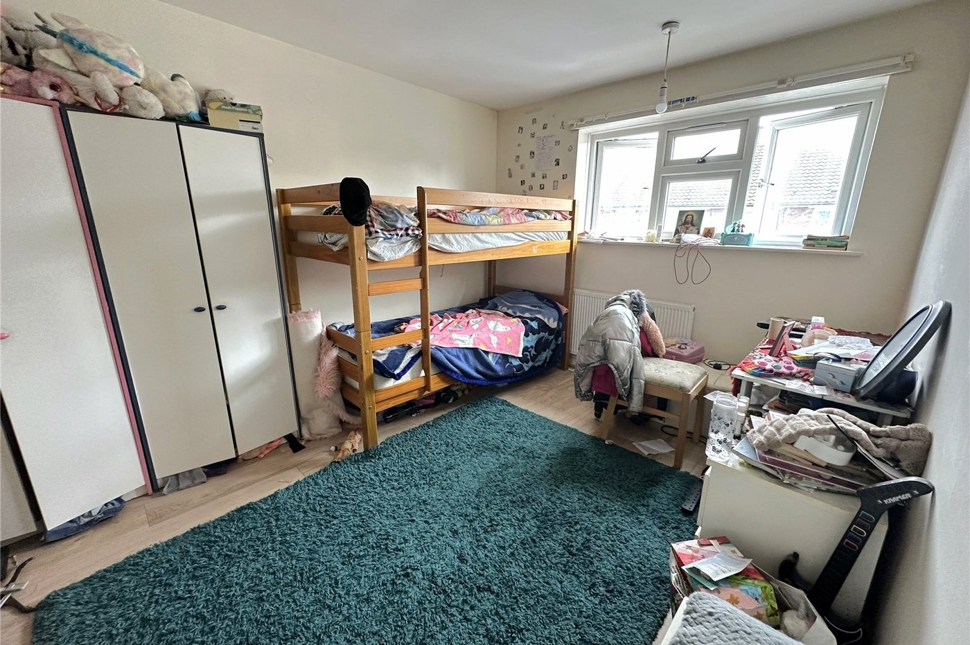 3 bedroom house for sale in London | Robinson Jackson