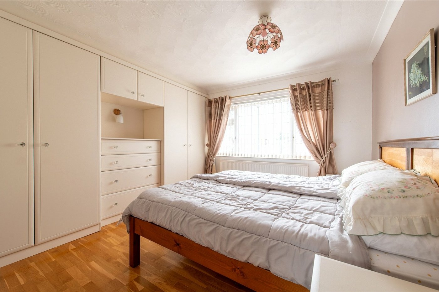 2 bedroom bungalow for sale in Gravesend | Robinson Michael & Jackson