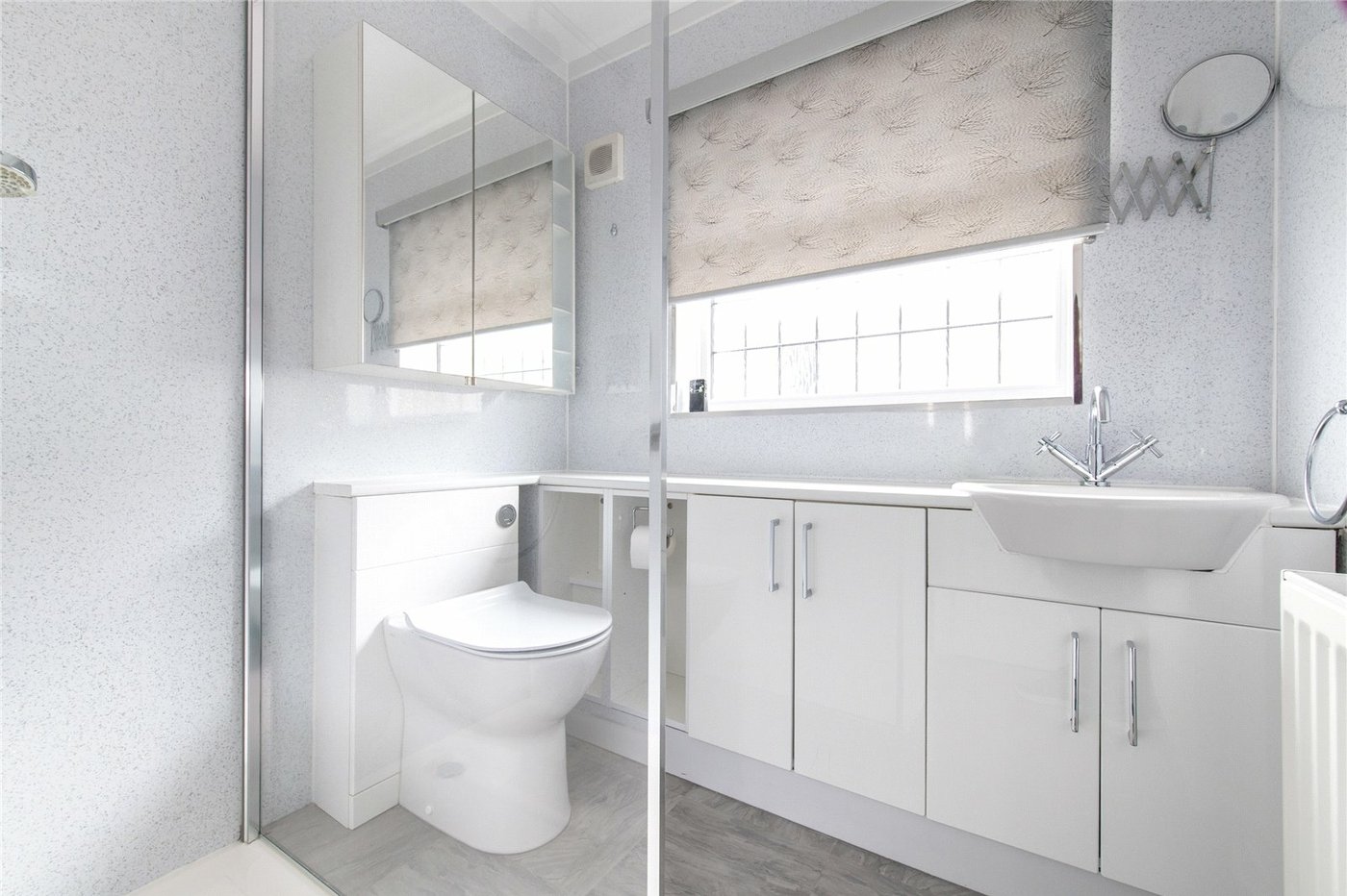 2 bedroom bungalow for sale in Gravesend | Robinson Michael & Jackson