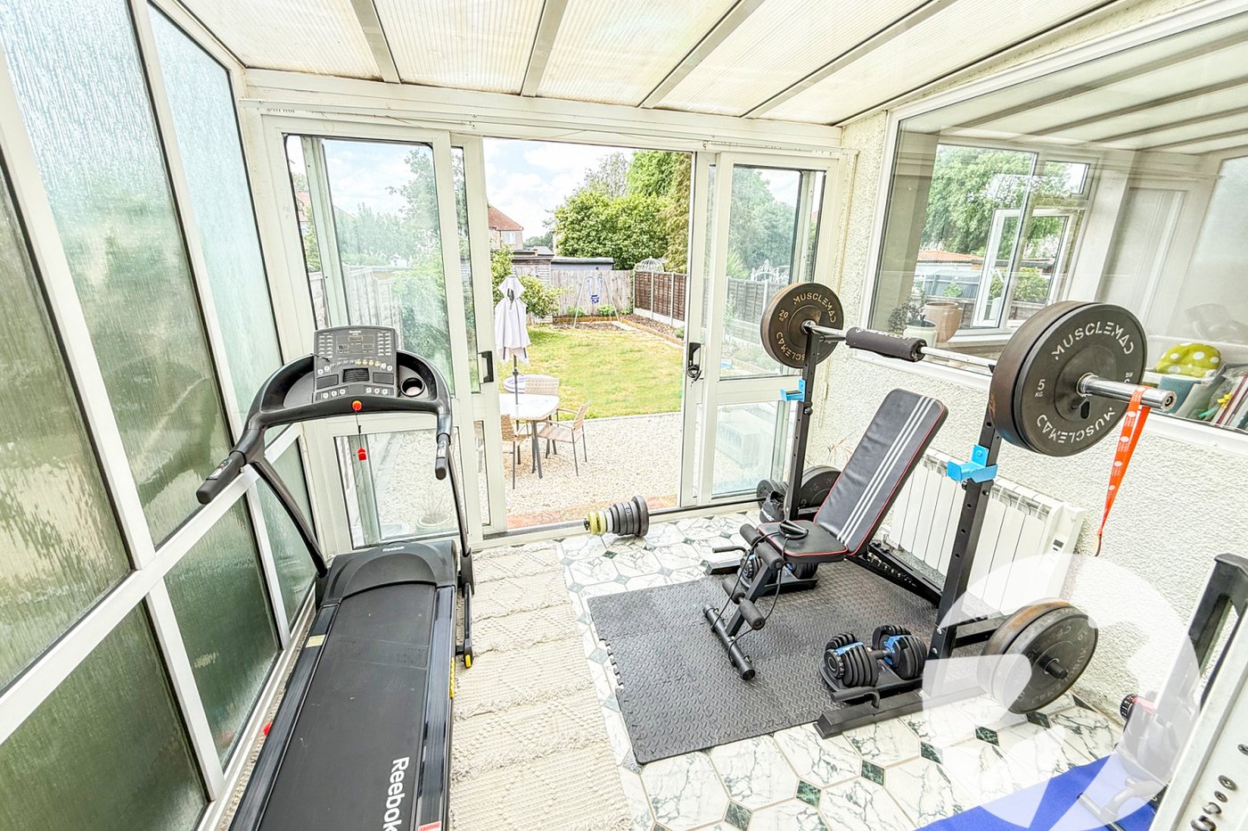 3 bedroom house for sale in London | Robinson Jackson