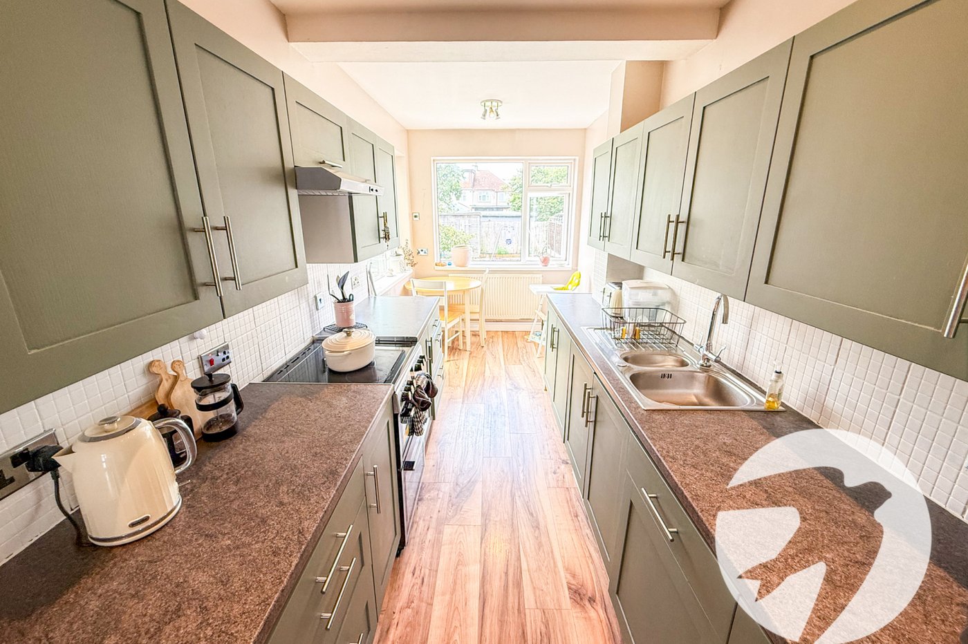 3 bedroom house for sale in London | Robinson Jackson