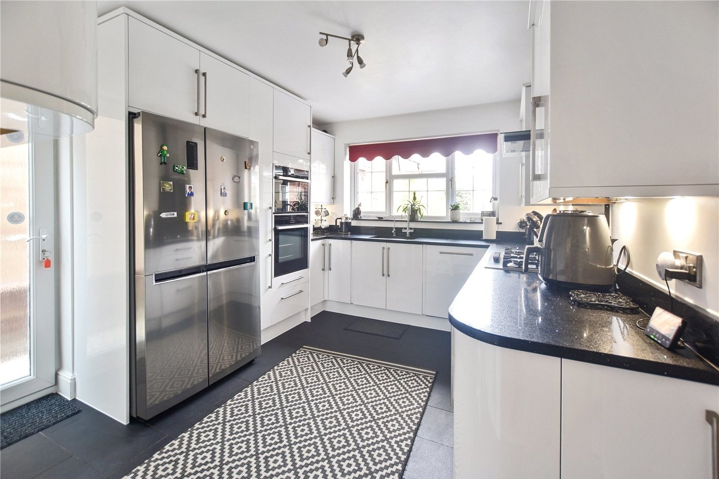 2 bedroom bungalow for sale in Bexley | Robinson Jackson