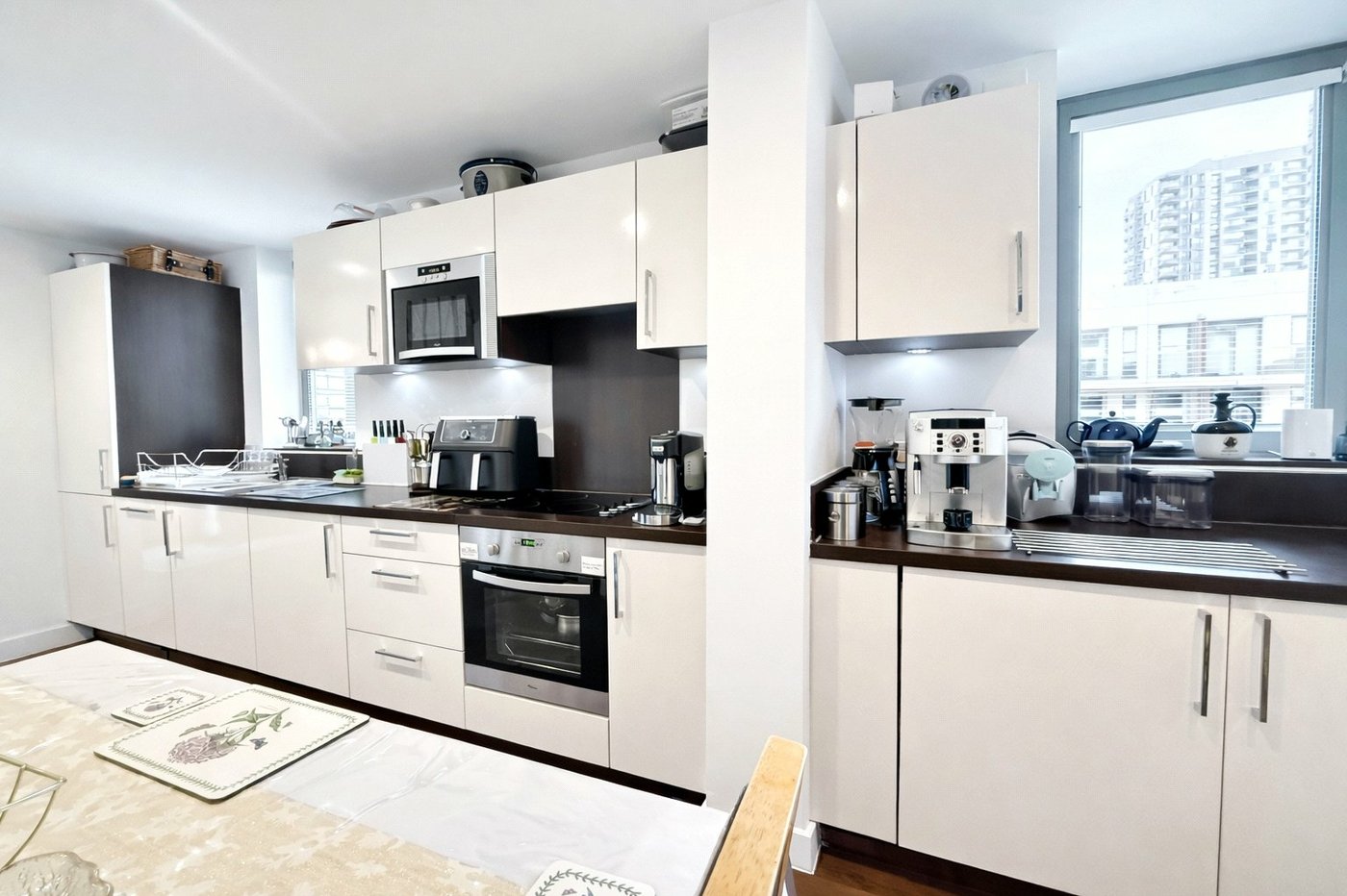 2 bedroom property for sale in London | Robinson Jackson