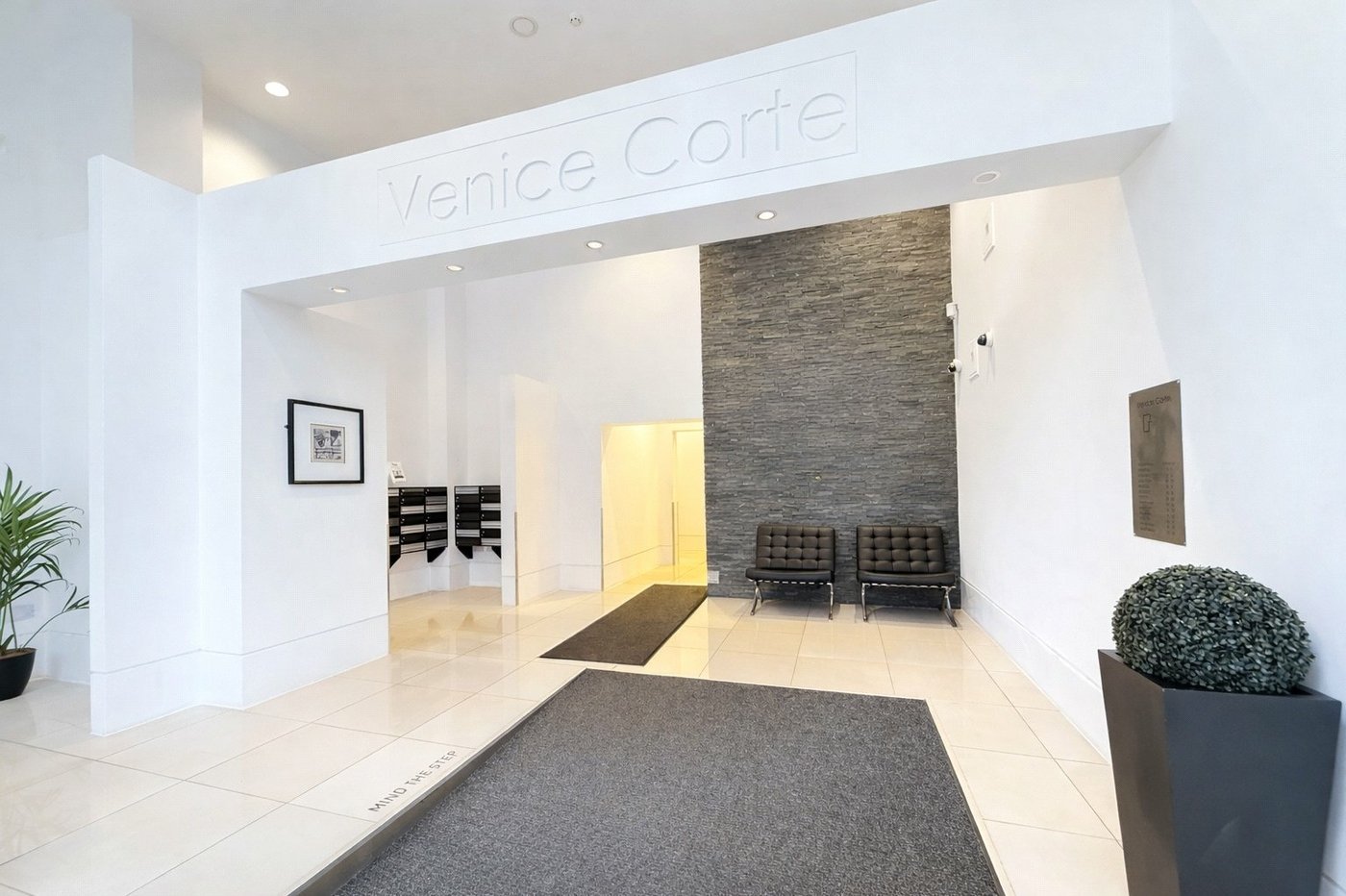 2 bedroom property for sale in London | Robinson Jackson