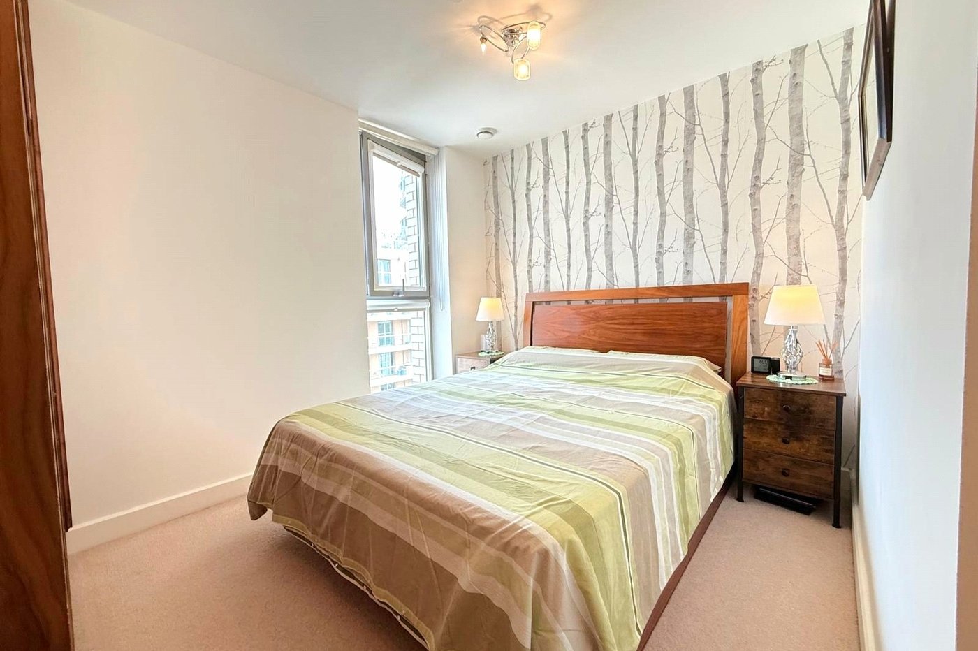 2 bedroom property for sale in London | Robinson Jackson