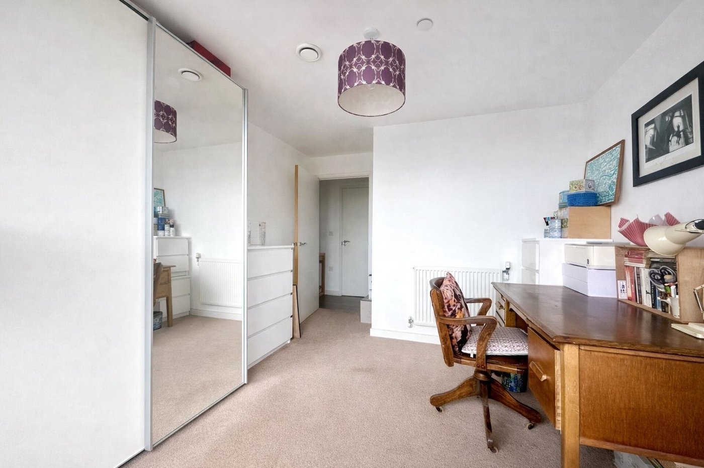 2 bedroom property for sale in London | Robinson Jackson