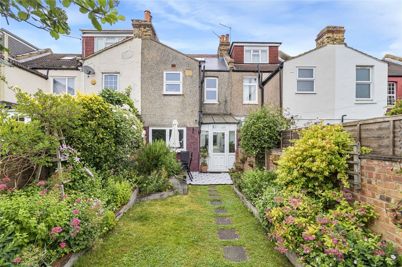 2 bedroom house for sale in Welling | Robinson Jackson