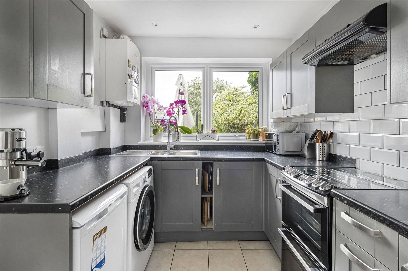 2 bedroom house for sale in Welling | Robinson Jackson