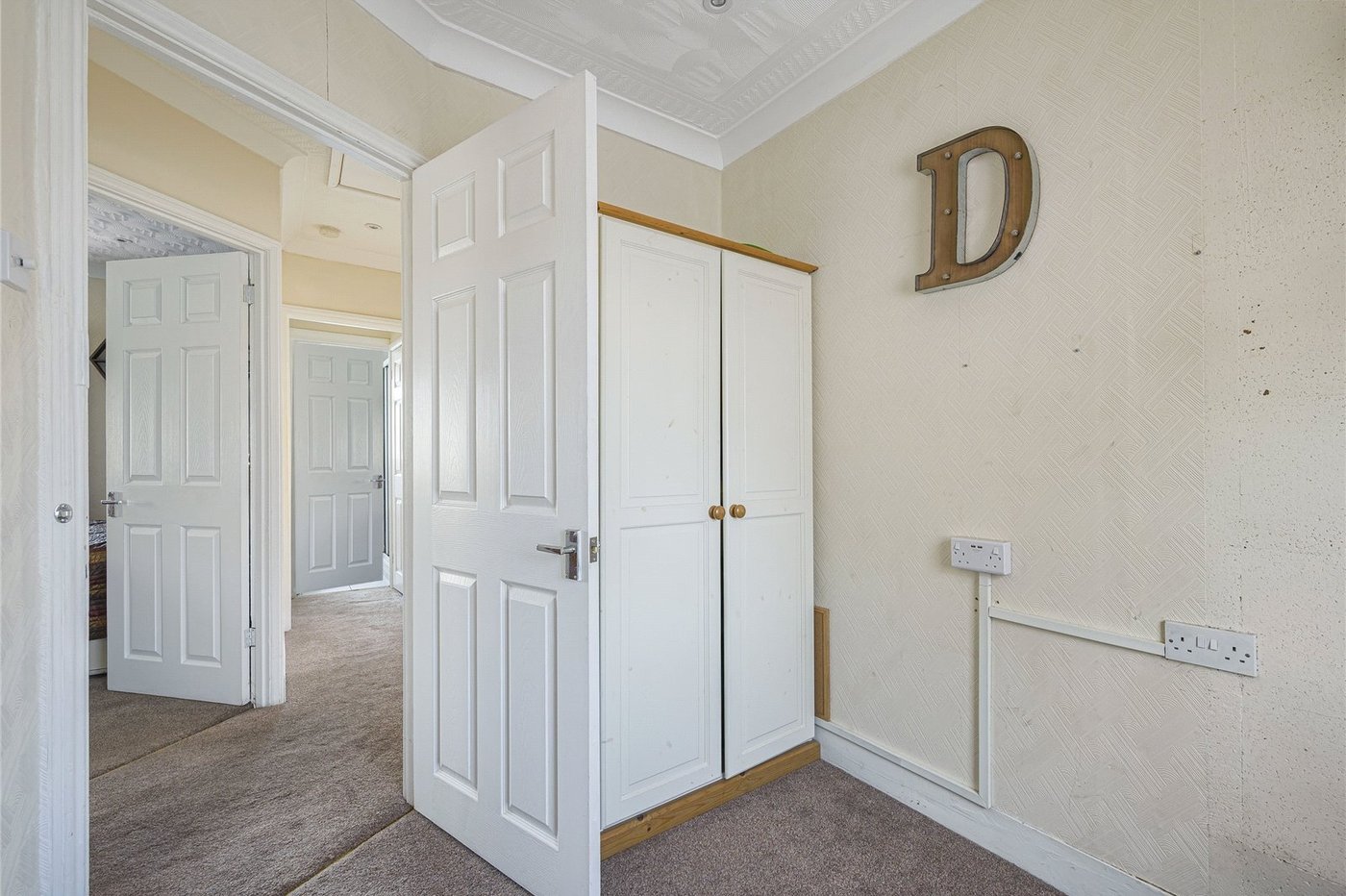 3 bedroom house for sale in Welling | Robinson Jackson