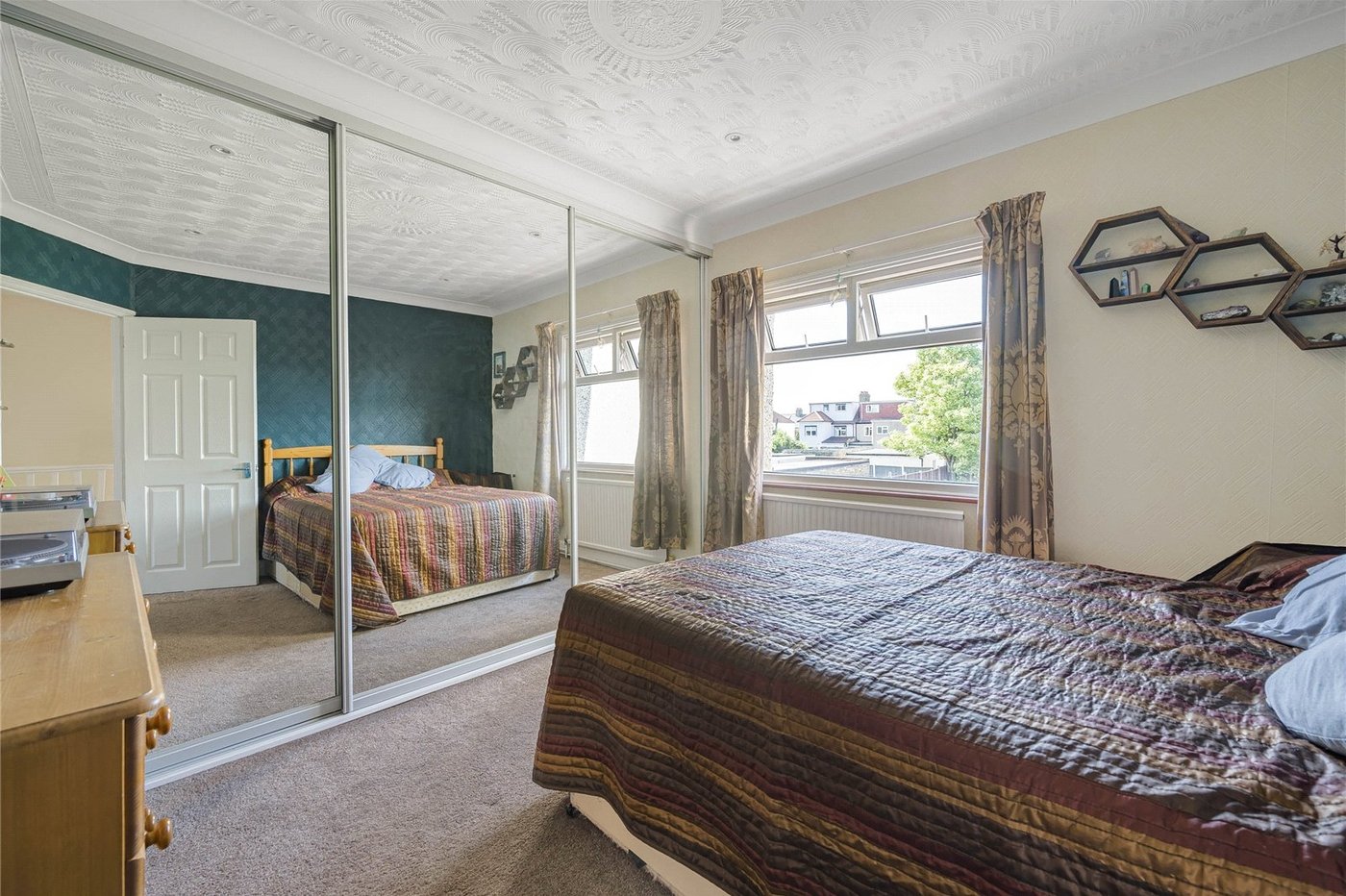3 bedroom house for sale in Welling | Robinson Jackson