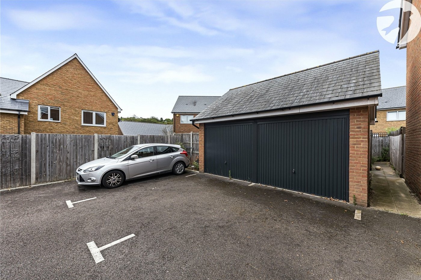 4 bedroom house for sale in Greenhithe | Robinson Jackson