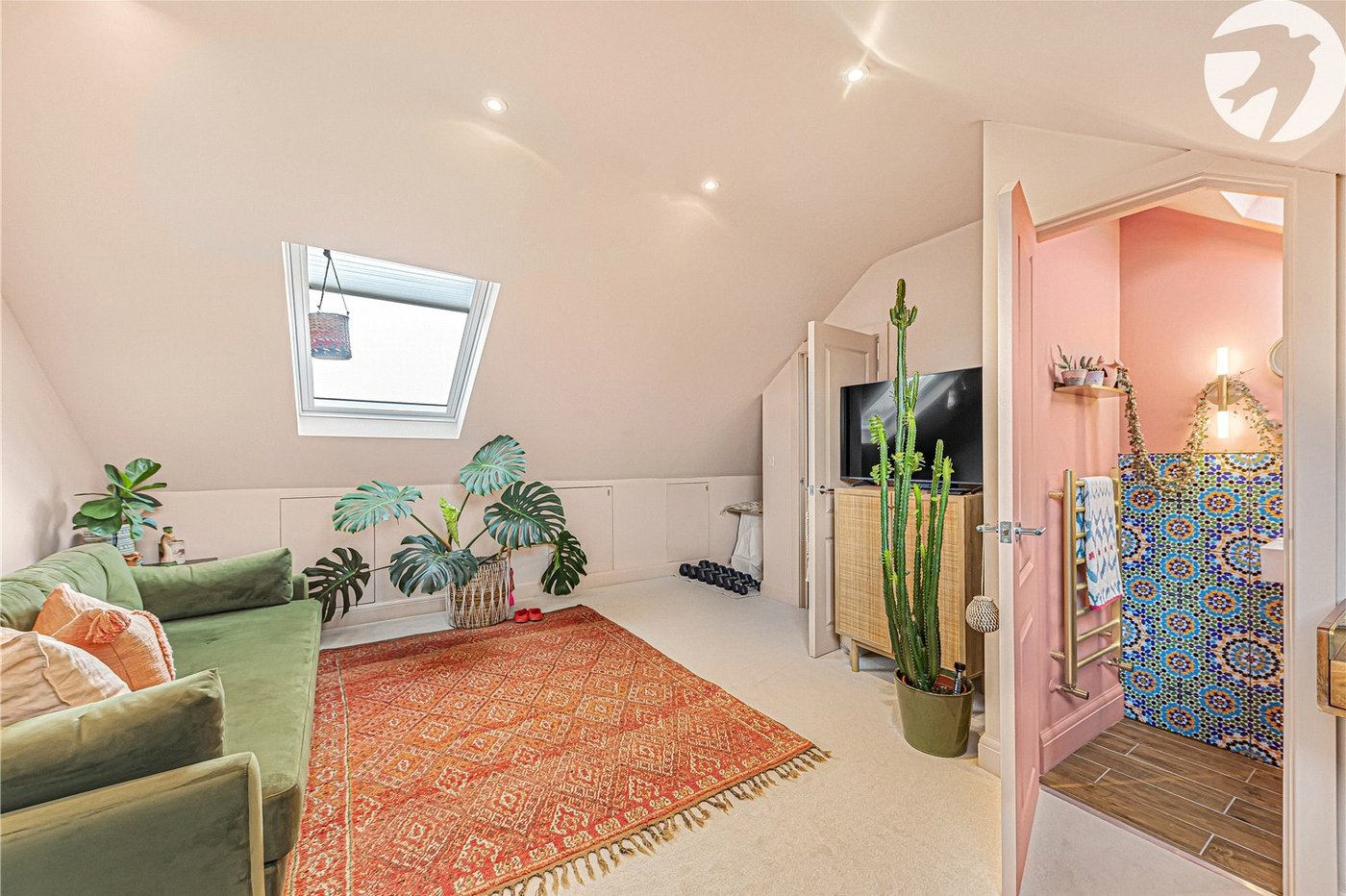 4 bedroom house for sale in Greenhithe | Robinson Jackson