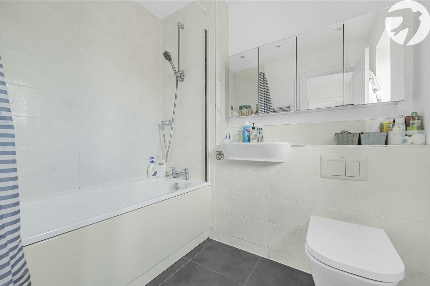 4 bedroom house for sale in Greenhithe | Robinson Jackson