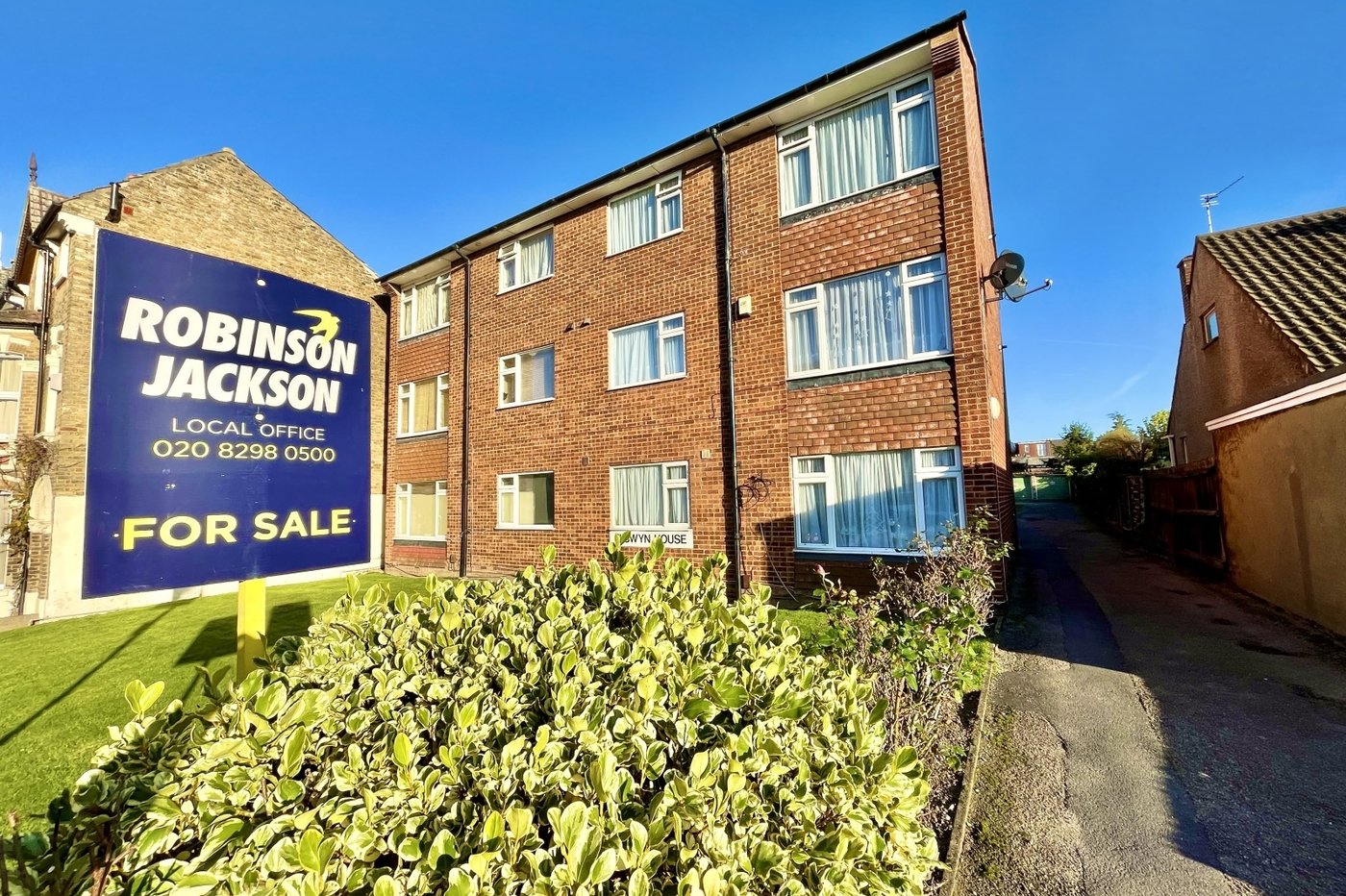 2 bedroom property for sale in Hatherley Road | Robinson Jackson