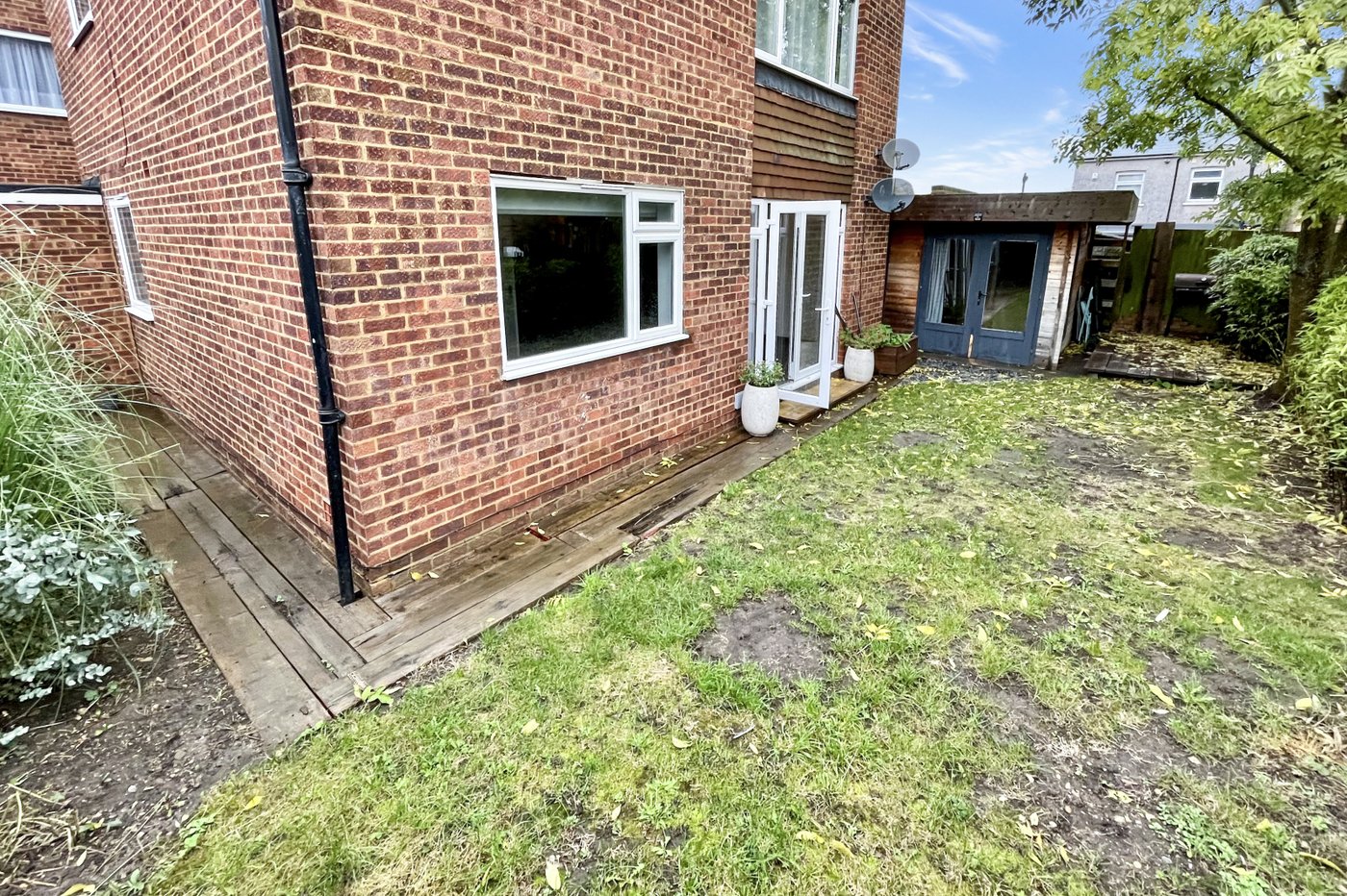 2 bedroom property for sale in Hatherley Road | Robinson Jackson