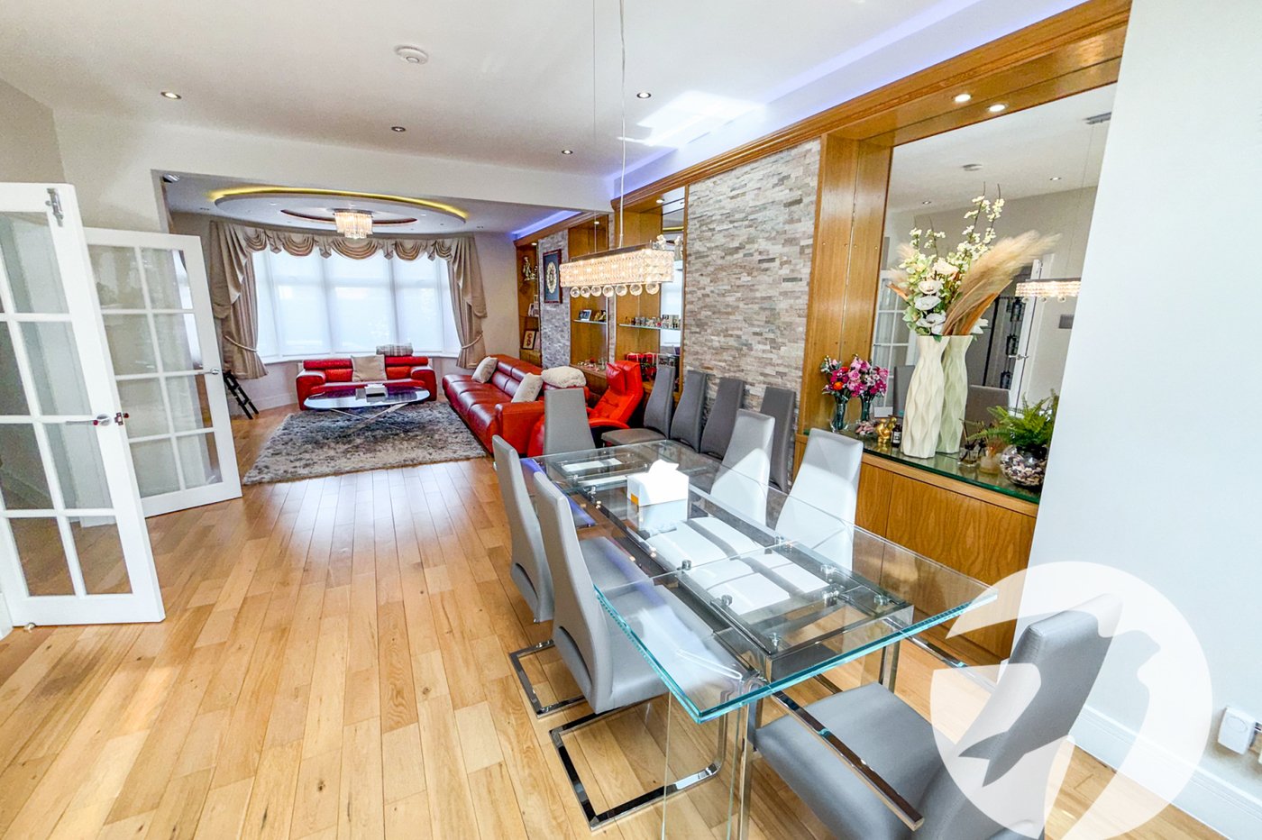 4 bedroom house for sale in London | Robinson Jackson