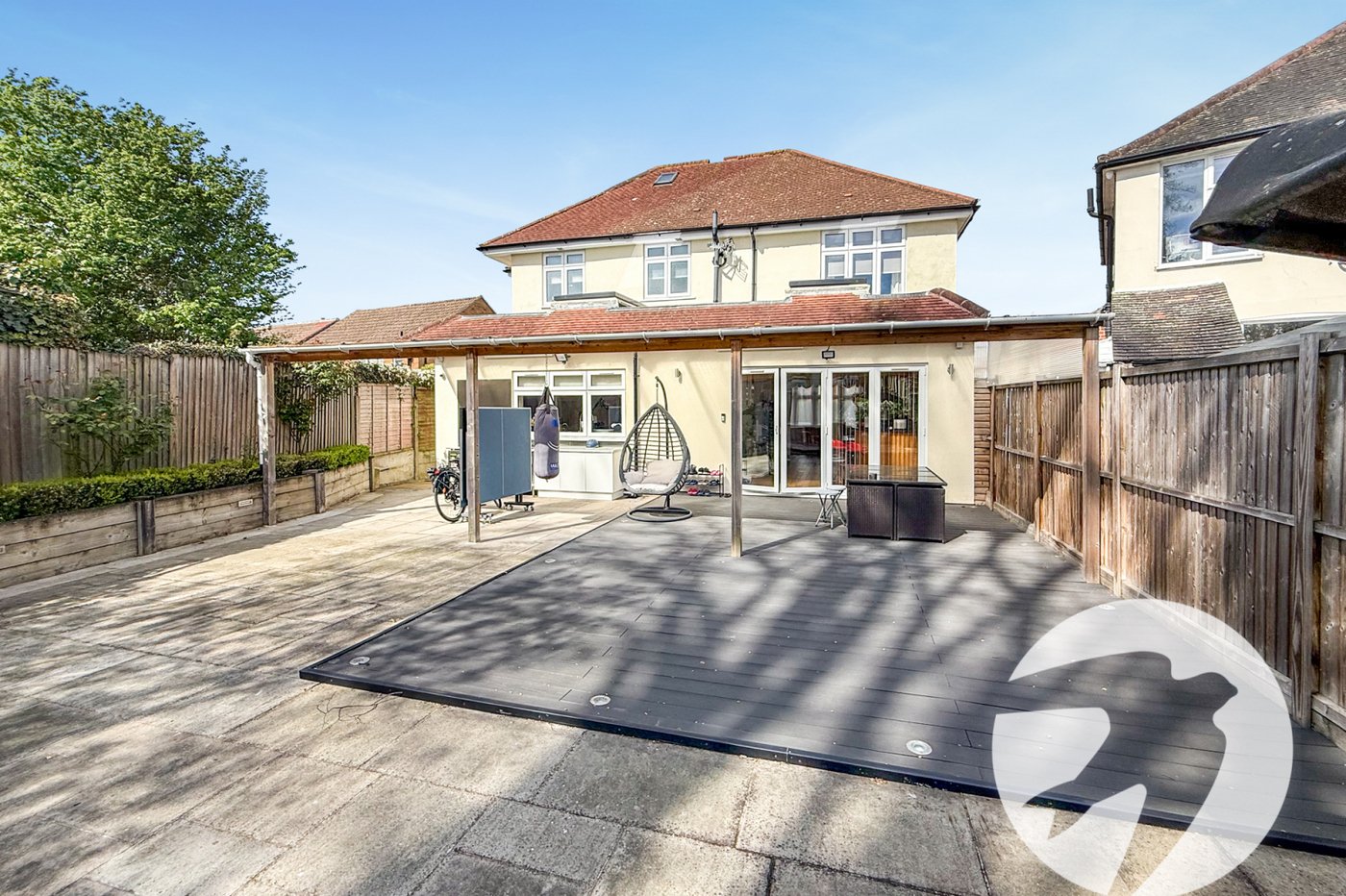 4 bedroom house for sale in London | Robinson Jackson