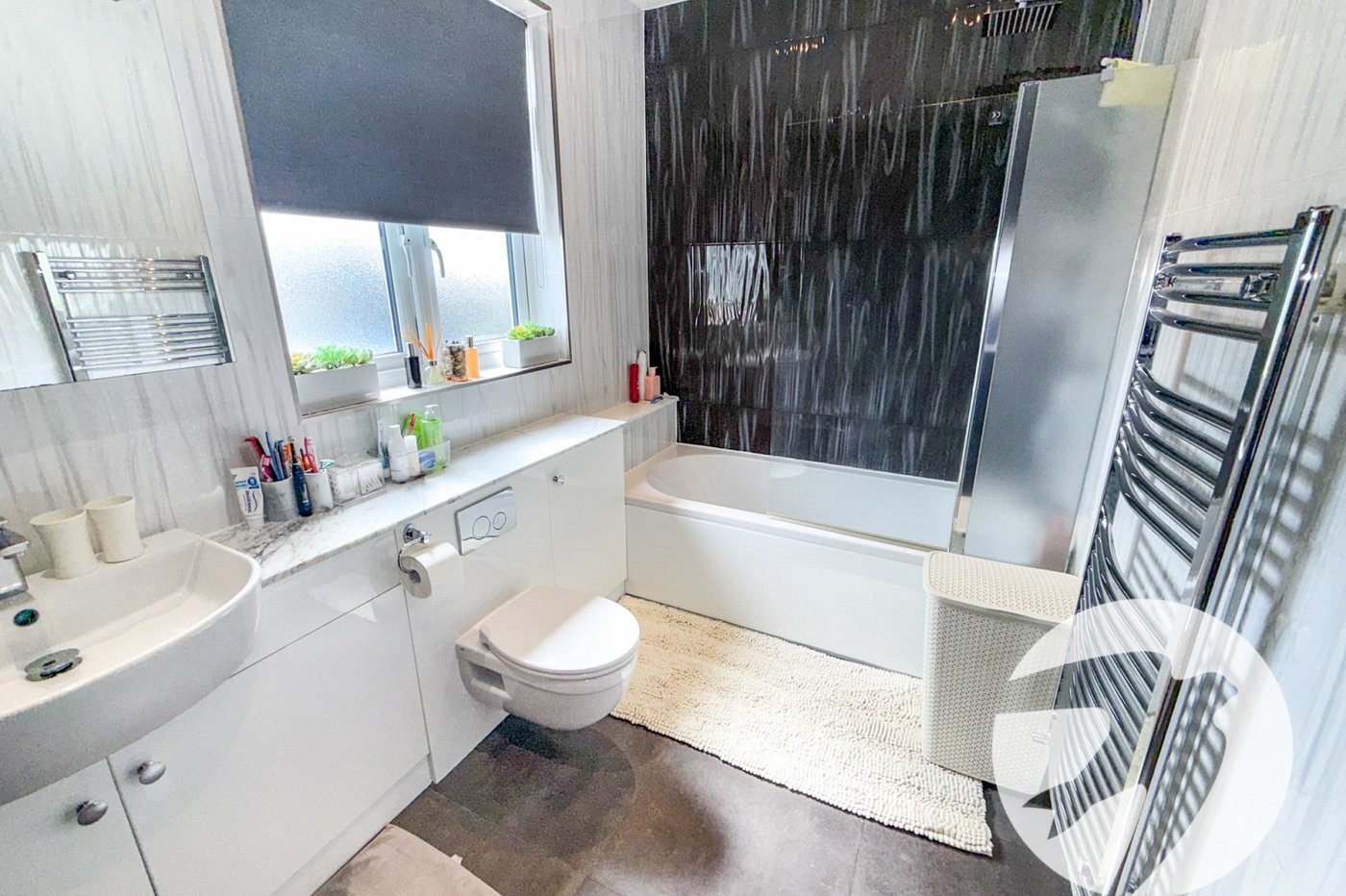 4 bedroom house for sale in London | Robinson Jackson