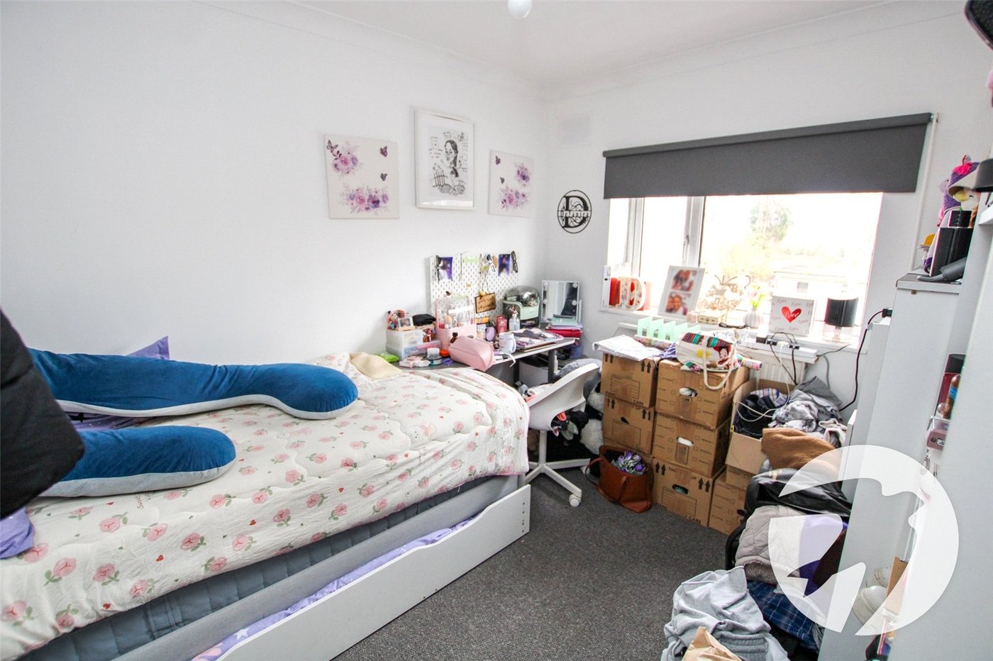 3 bedroom house for sale in London | Robinson Jackson