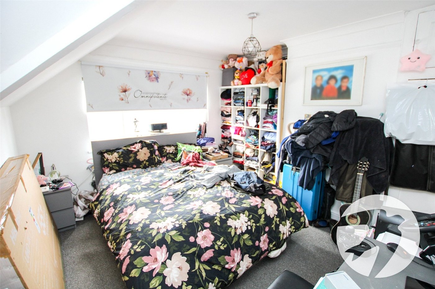 3 bedroom house for sale in London | Robinson Jackson