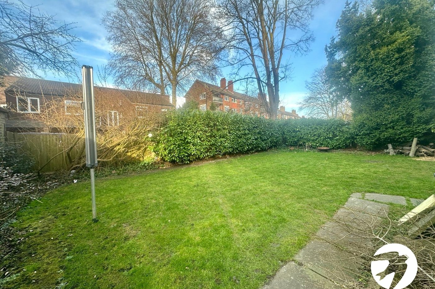 2 bedroom property for sale in London | Robinson Jackson