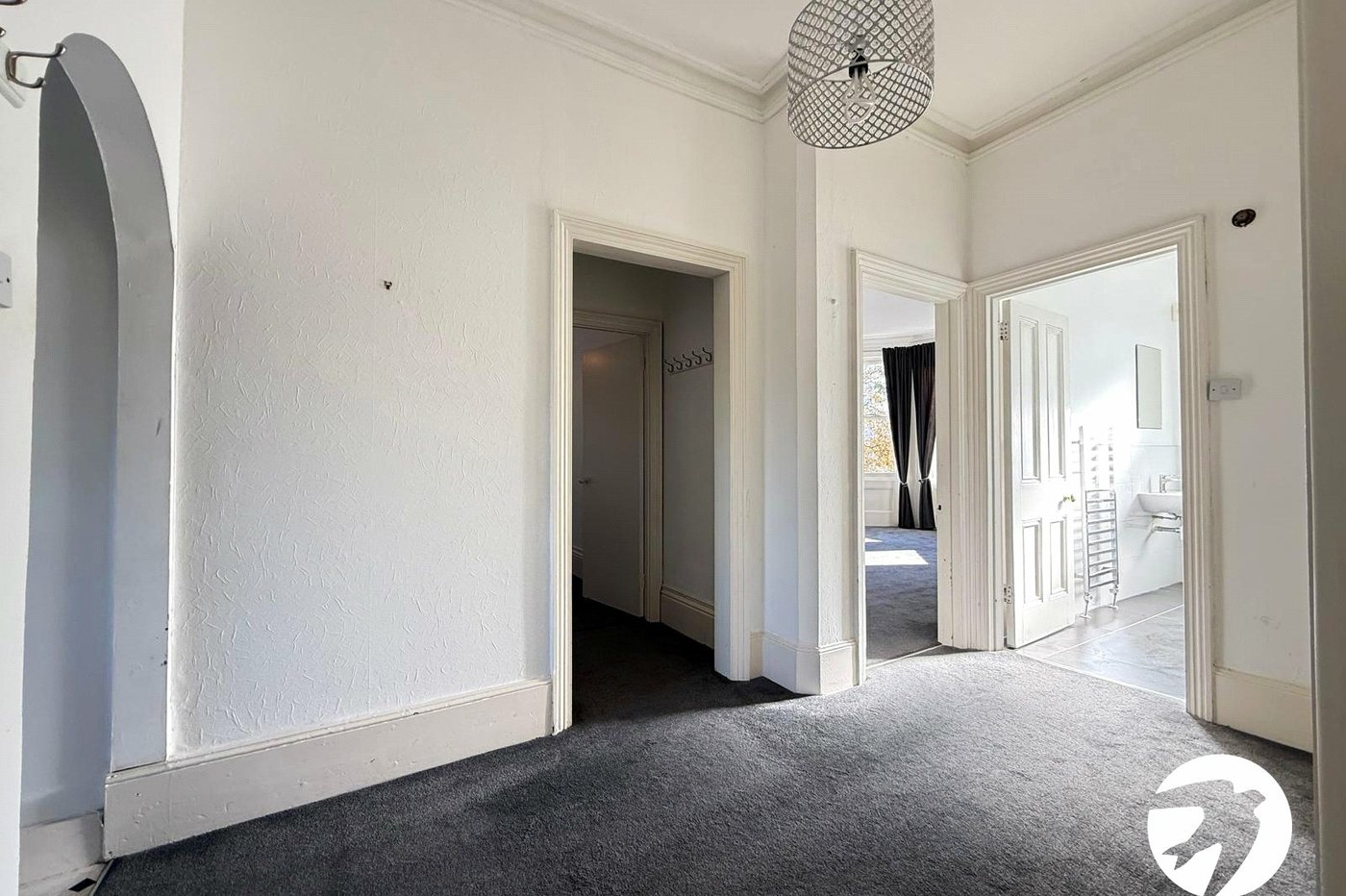 2 bedroom property for sale in London | Robinson Jackson