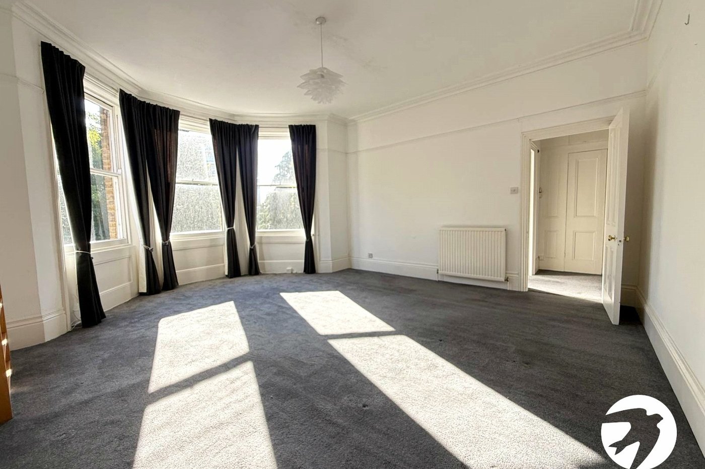 2 bedroom property for sale in London | Robinson Jackson