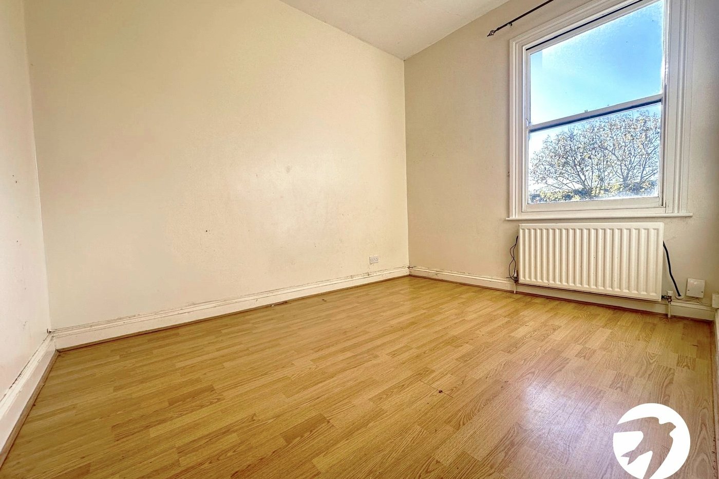 2 bedroom property for sale in London | Robinson Jackson