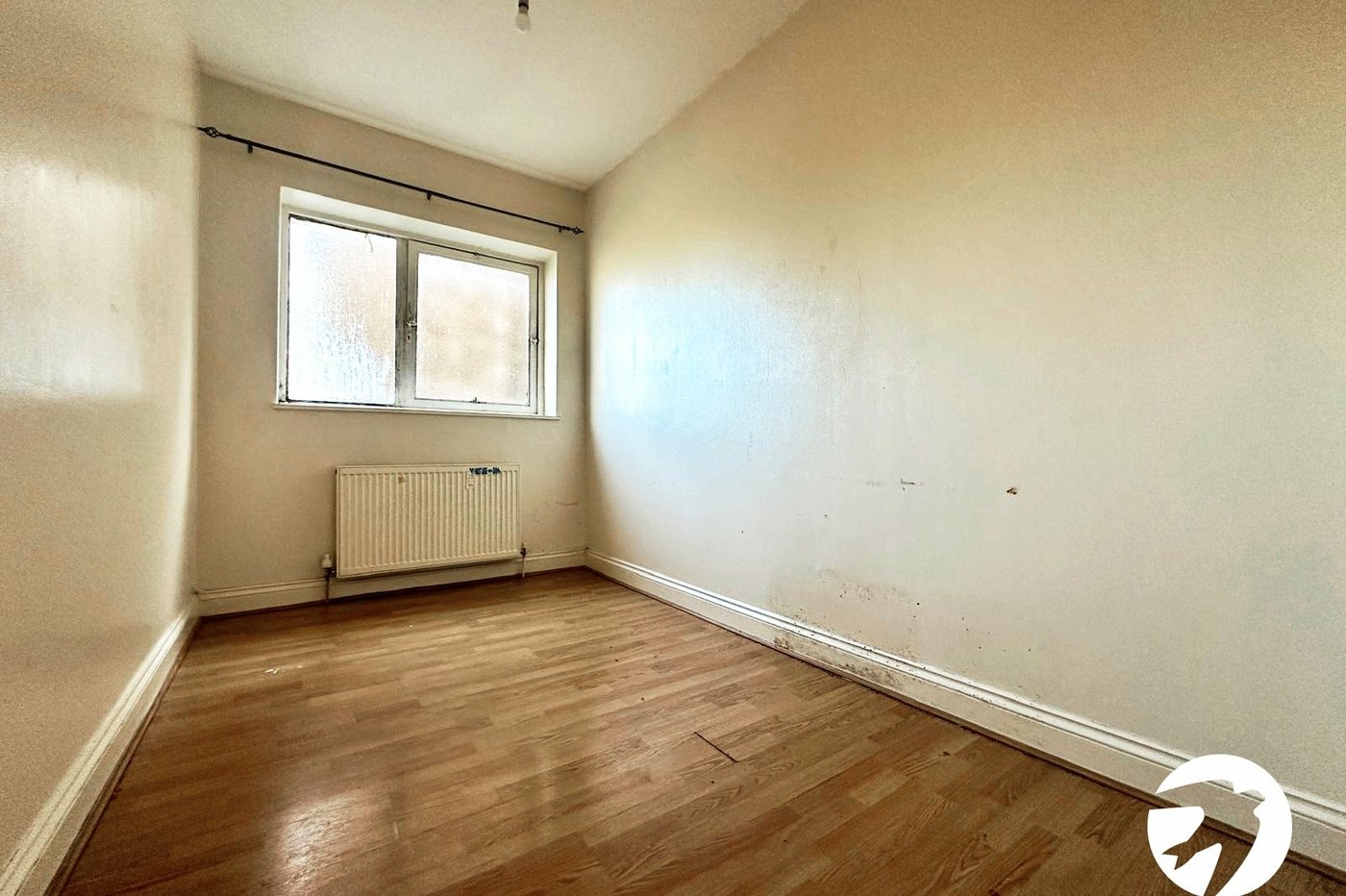 2 bedroom property for sale in London | Robinson Jackson