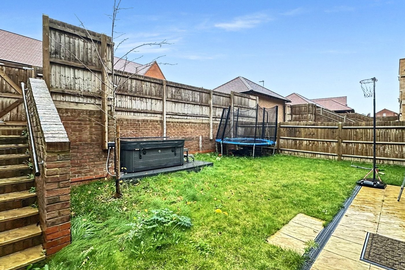 house for sale in Castle Hill, Ebbsfleet Valley, DA10 Robinson Jackson