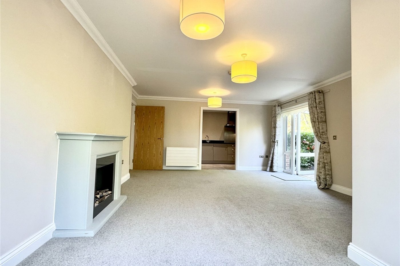 1 bedroom property for sale in Rowhill Road | Robinson Jackson
