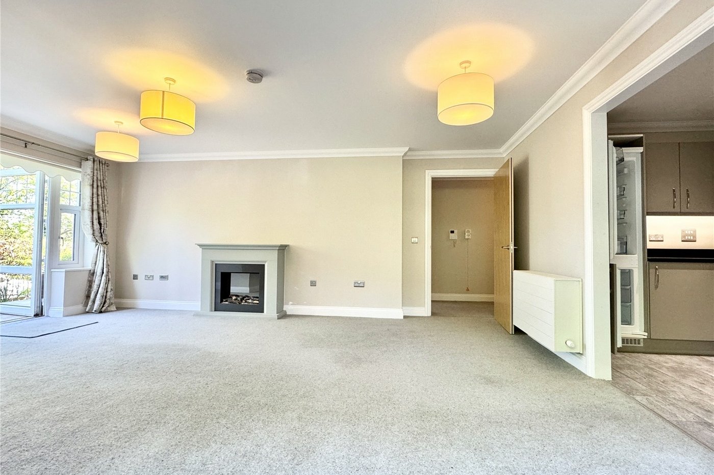 1 bedroom property for sale in Rowhill Road | Robinson Jackson