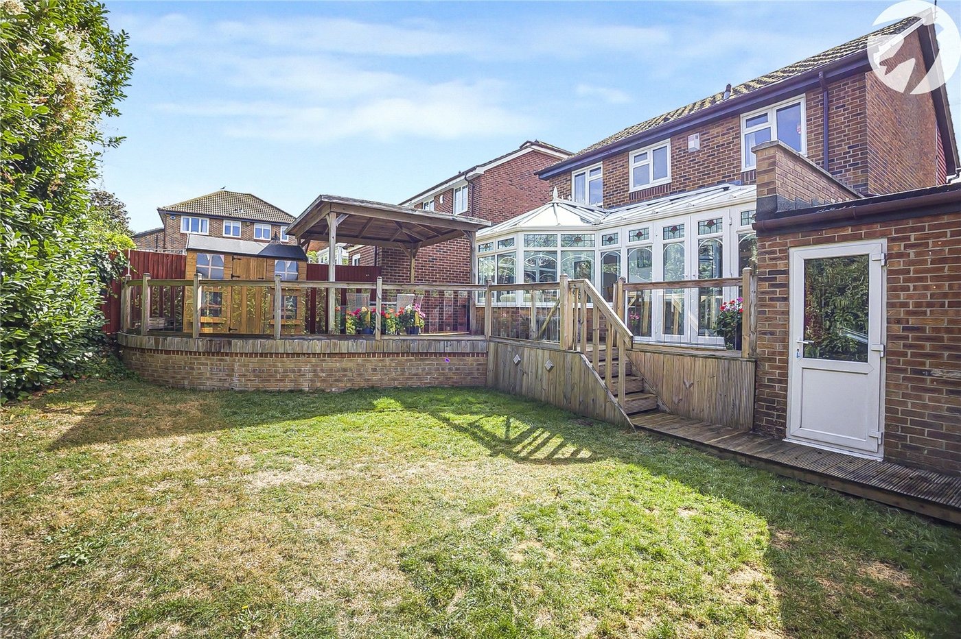 4 bedroom house for sale in Hextable | Robinson Jackson