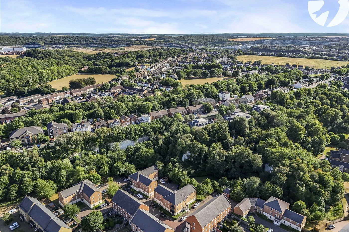 2 bedroom property for sale in Greenhithe | Robinson Jackson