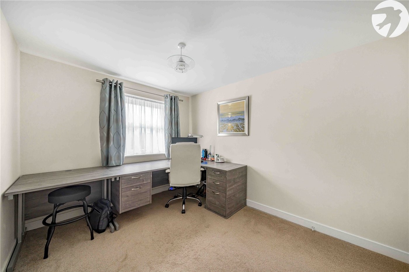2 bedroom property for sale in Greenhithe | Robinson Jackson
